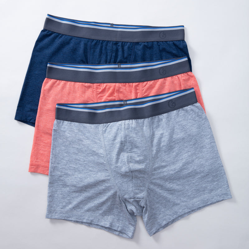 http://gloot.co.in/cdn/shop/articles/Low_Rise_Trunks_vs_Normal_Trunks_What_s_the_Difference_image.jpg?v=1659966252